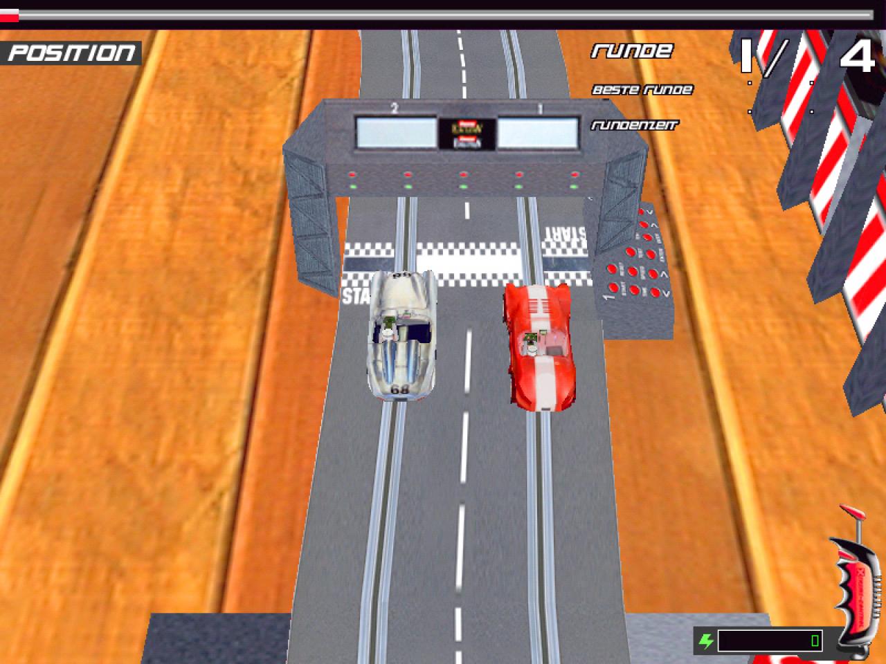[26/11/2001] Die Computergegner fahren traumwandlerisch sicher.