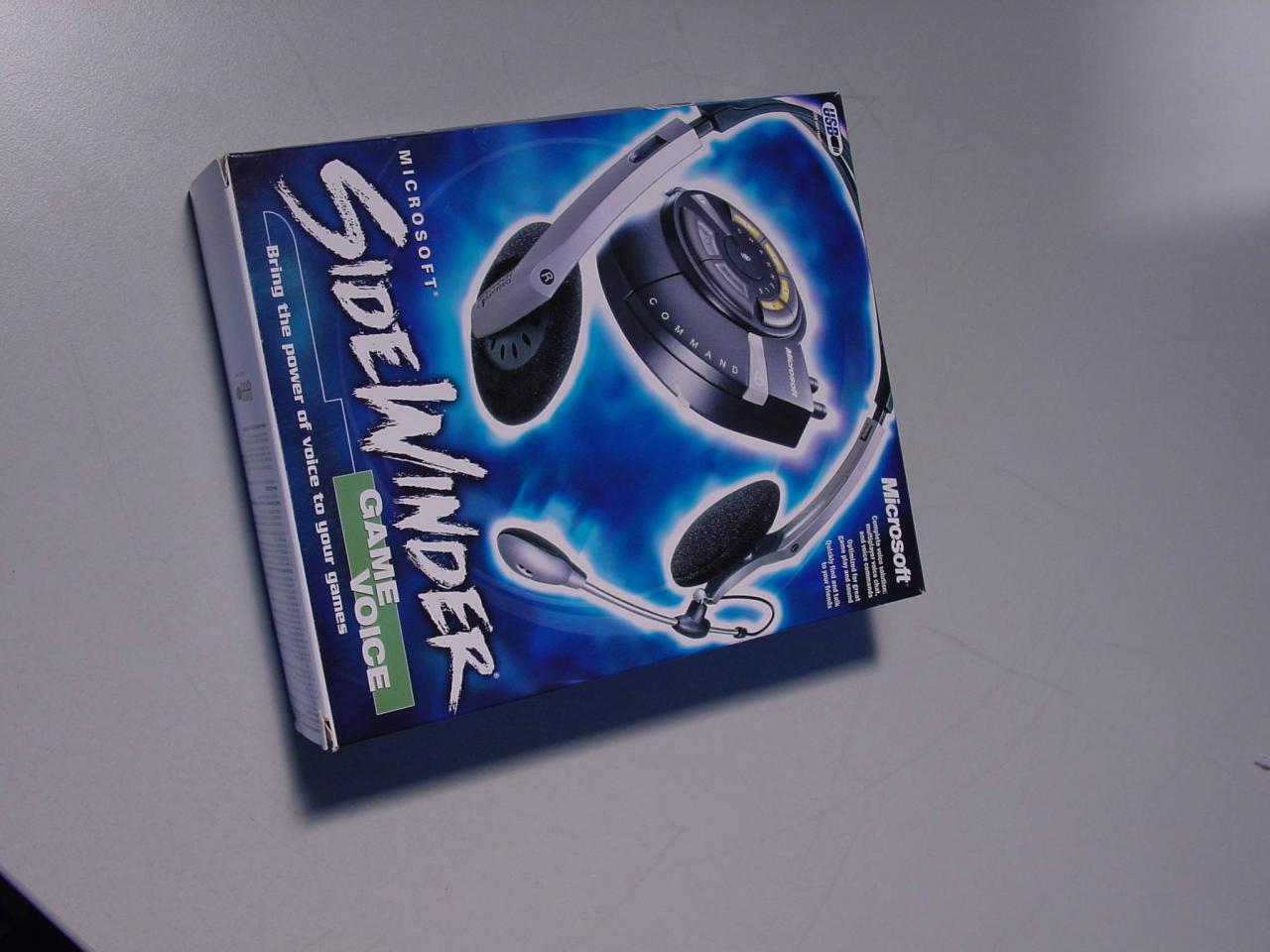 [26/11/2001] Mit dem Game Voice können Sie Spiele per Sprache steuern und sich mit Online-Teamkollegen miteinander absprechen.