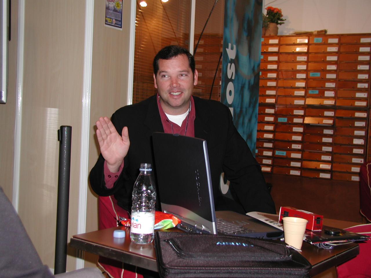 [09/03/2002] Zukunft Online: &rsquo;Alle Genres online zu bringen, ist der Plan&rsquo;, sagt Scott McDaniel von Sony.