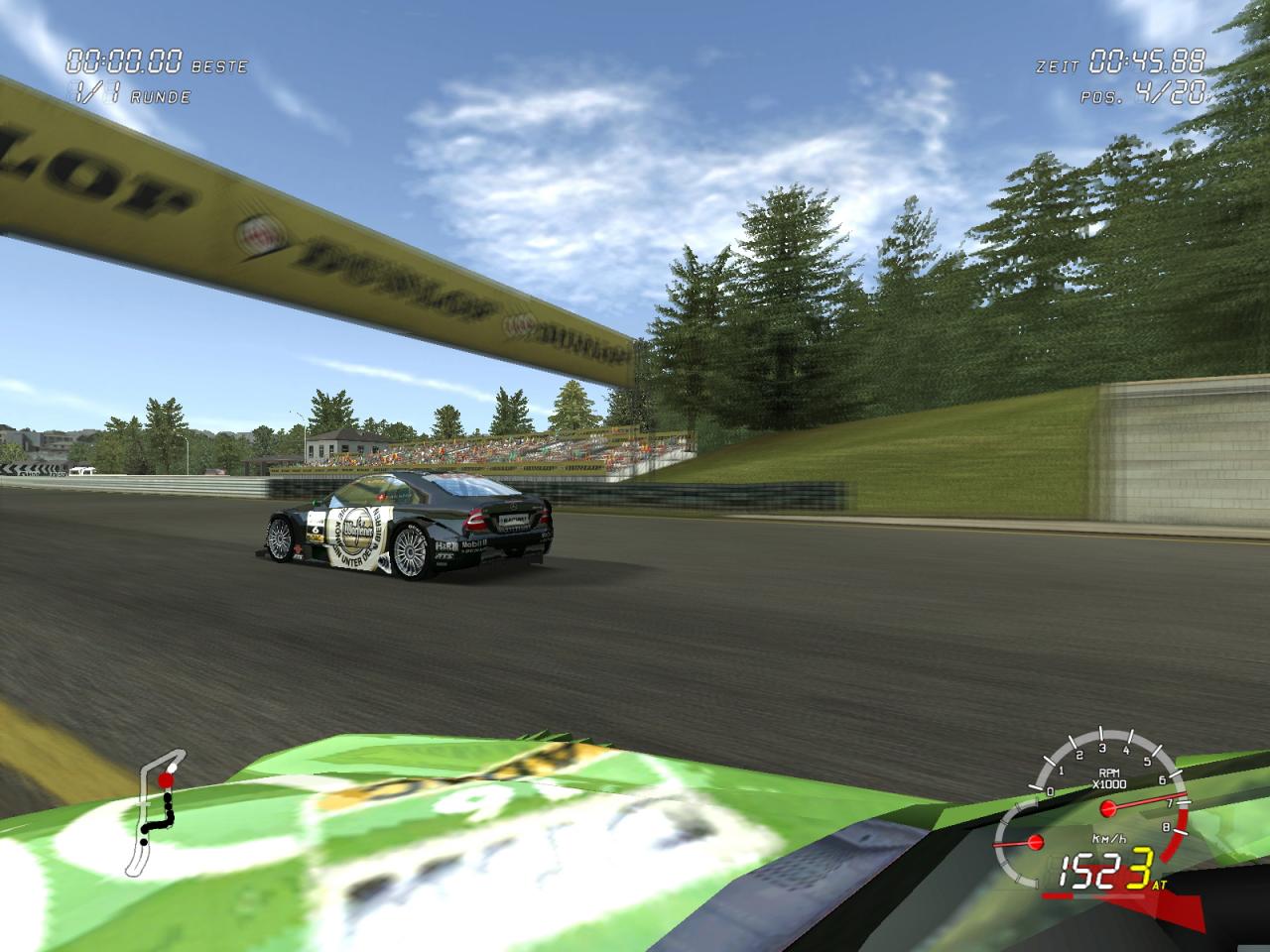 [25/02/2003] Warsteinlich: Uwe Alzen hat wohl das bessere Setup, in diesem Fall eine etwas kürzere Übersetzung, denn er zieht ziemlich zügig an uns vorbei. 