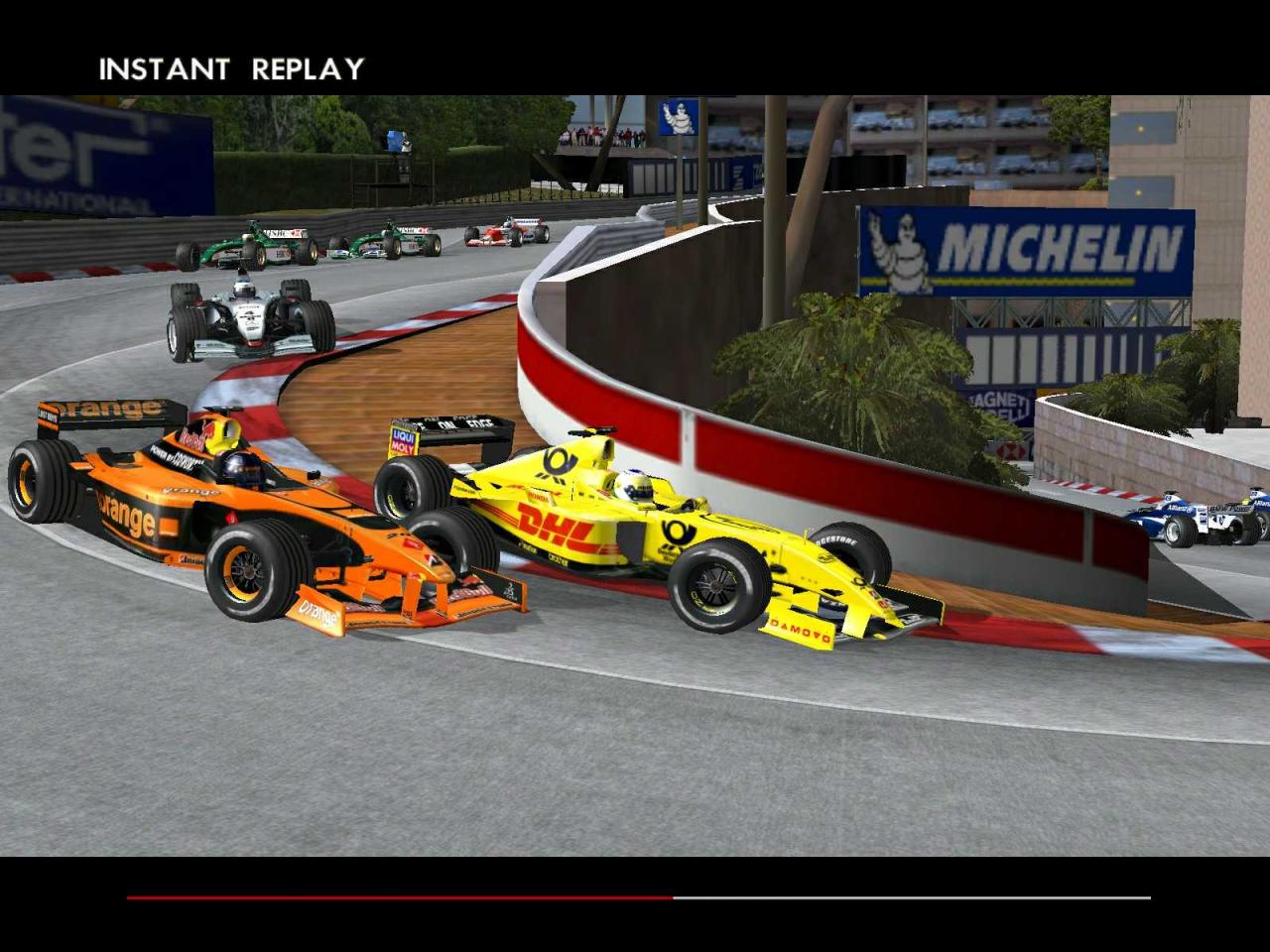 [02/06/2003] In der Realität ist Monaco aufgrund spärlicher Überholmöglichkeiten eher ein Schnarch-Kurs - bei F1 Challenge 99-02 nicht. 