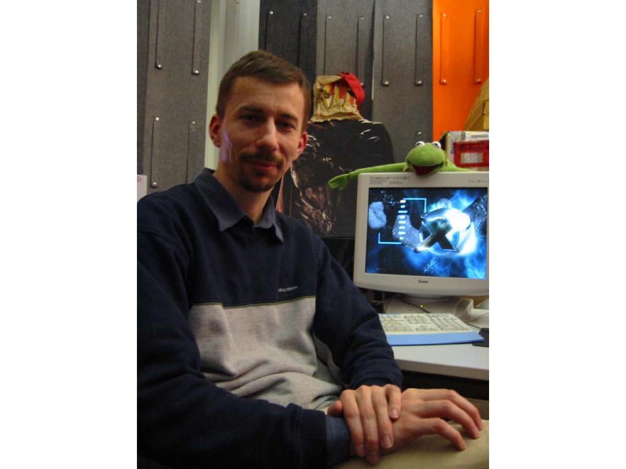[19/04/2004] Bernd Lehan ist Gründer undEntwicklungsleiter von Egosoft.