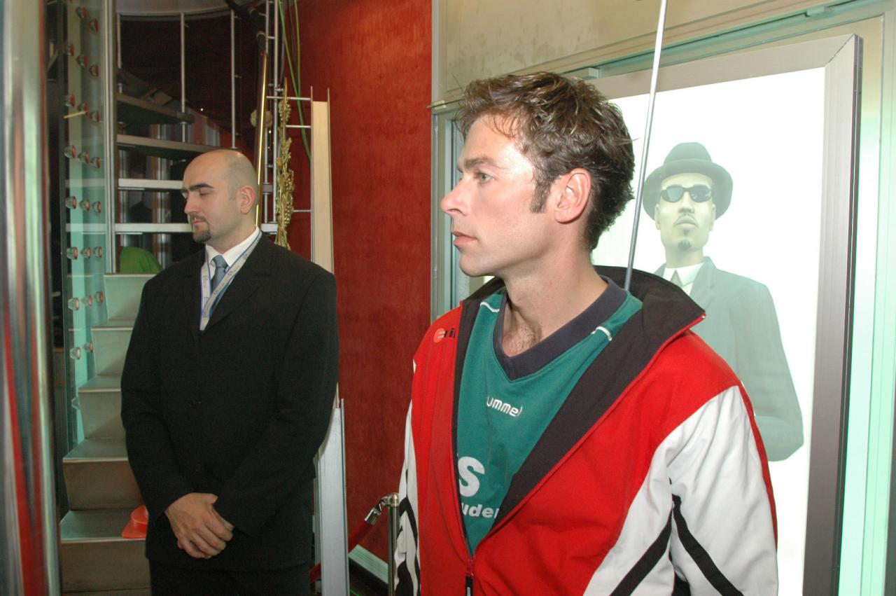 [15/09/2004] 