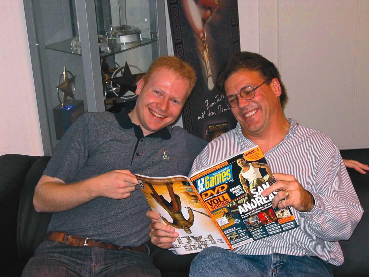 [22/11/2004] Benjamin Bezold hat soeben einen neuen Abonnenten für PC Games geworben: Destineer-Chef Al Schilling interessiert sich natürlich besonders für den Test von Full Spectrum Warrior. Warum? Im Heft erfahren Sies!