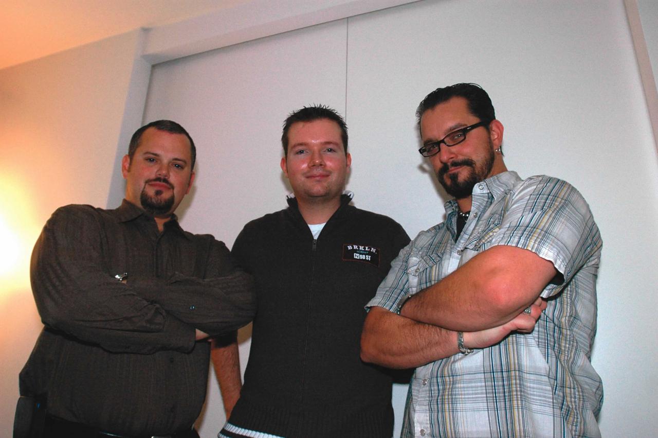 [22/11/2004] Christian Sauerteig trifft Chris Metzen und Paul Sams von Blizzard: Bei der Europa-Vorstellung von World of Warcraft fühlt er den beiden Spieldesignern auf den Zahn - und Sie sind in "PC Games Reporter" dabei!