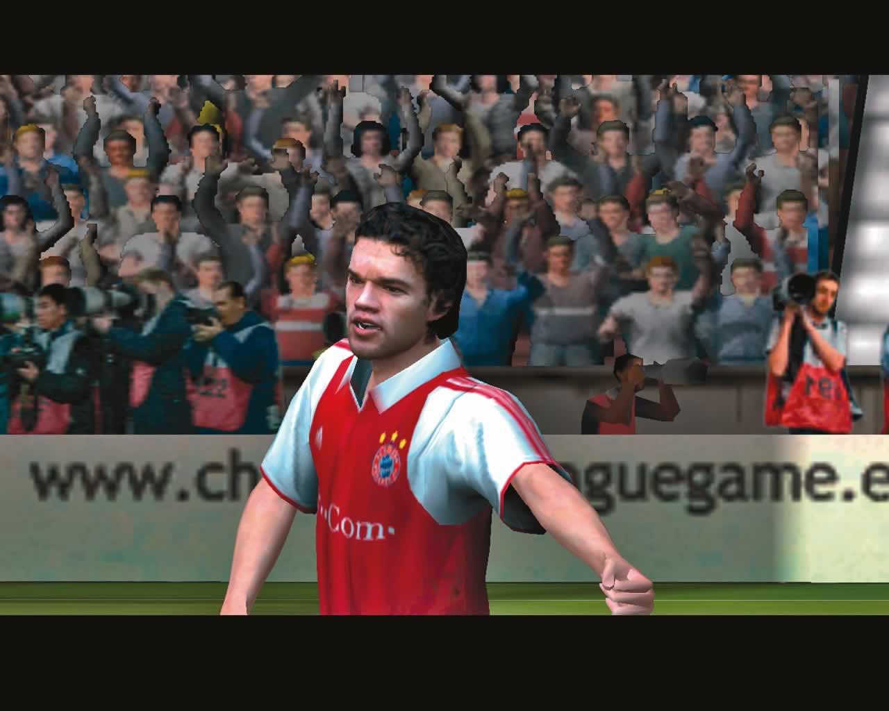 [18/02/2005] Die Zuschauer sehen im Gegensatz zu Superstars wie Michael Ballack sehr verpixelt aus.