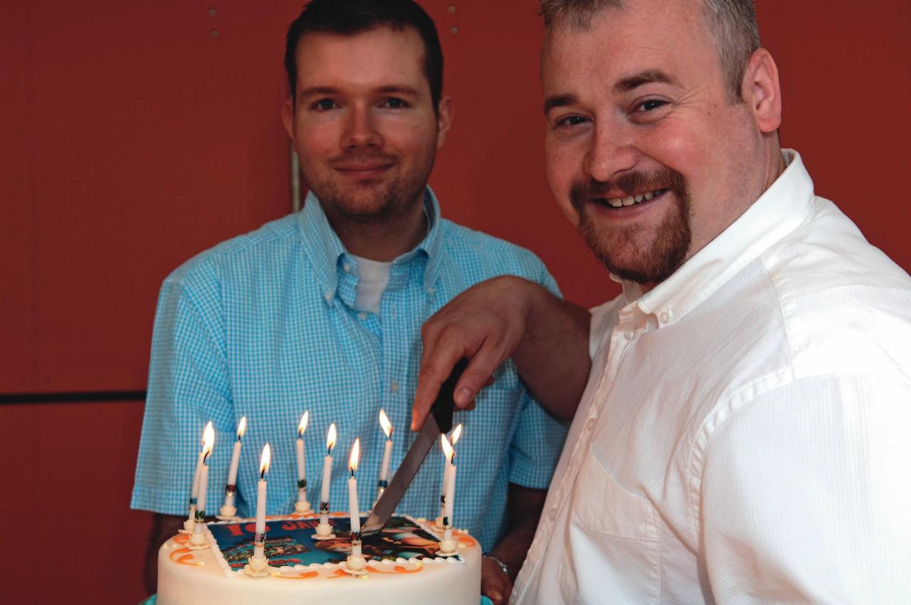 [25/05/2005] Christian Sauerteig wirft einen Blick auf Worms 4. Die Serie feiert ihren mittlerweile zehnten Geburtstag. Zur Feier des Tages bringt Chefdesigner Martyn Brown von Team 17 eine leckere Torte mit in die Redaktion.