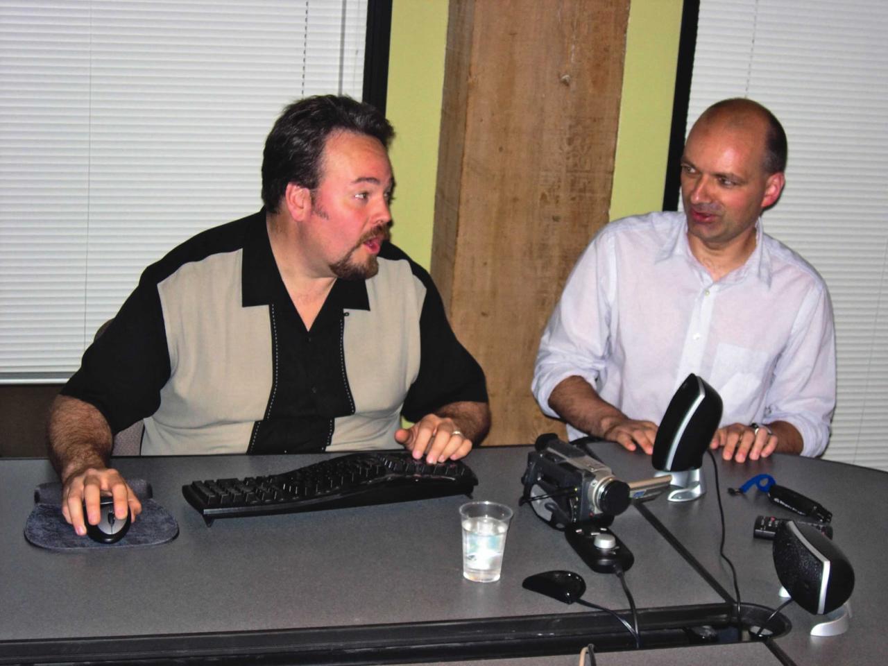 [25/07/2005] Heinrich Lenhardt zu Besuch bei den Teufelskerlen von Flagship: Bill Roper erklärt auf der Großleinwand, wie das Diablo-Spielprinzip des Jahres 2006 aussieht. Alle Details, viele neue Bilder:Die Titelstory im Heft.