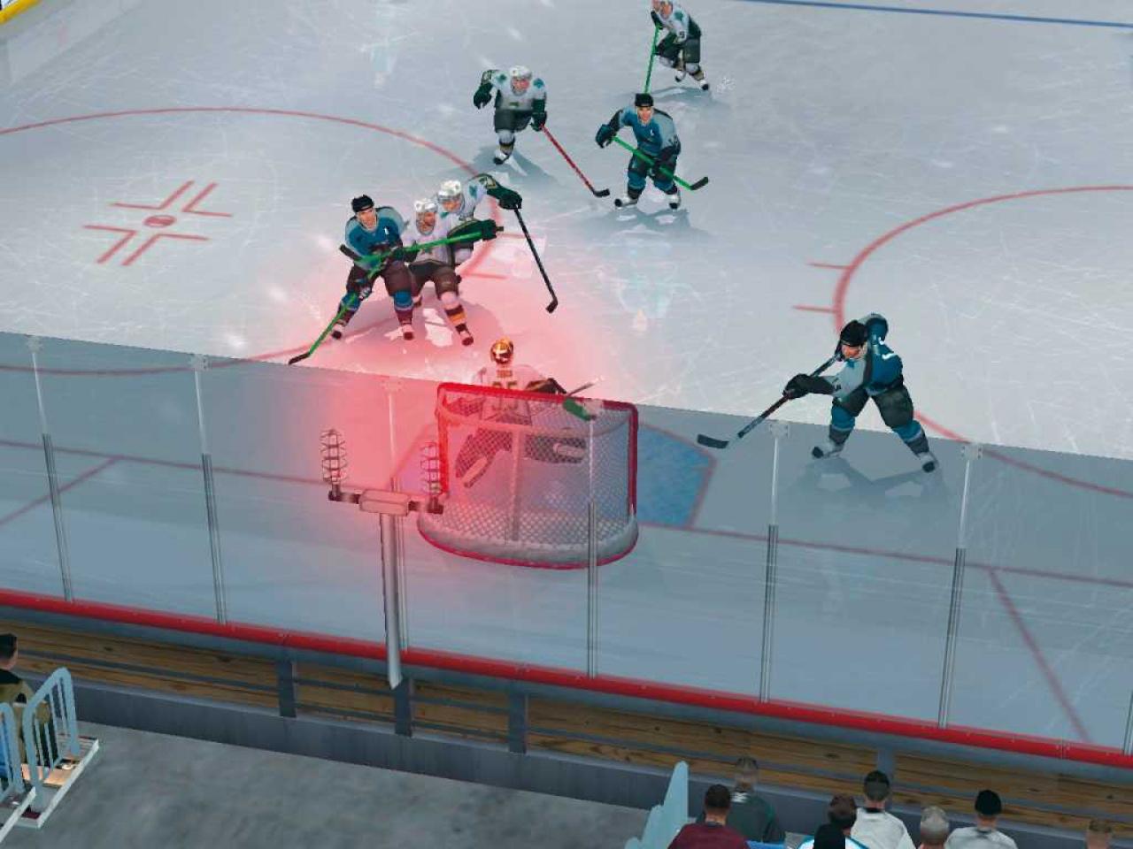 [21/09/2006] Der Puck zappelt im Netz. Die Abwehr kommt viel zu spätz, um die Angreifer noch aufzuhalten.