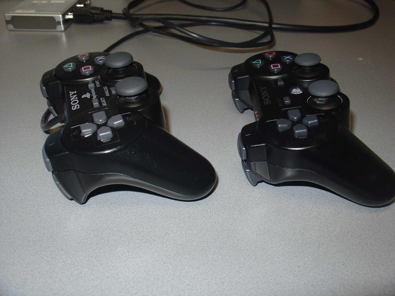 [16/11/2006] Kabel - Drahtlos, flexibel, mobil - so ist das Credo der jungen Generation. LAN-Partys wurden durch Online-Events ersetzt und auch für Controller, Maus oder Keyboard brauch heute keiner mehr ein Kabel. Das Verschwinden der Trittfallen mag zwar, die Anzahl an heimischen Unfällen verringert haben, dafür geht unserer Hardware mal eben mitten im Spiel der Saft aus.
