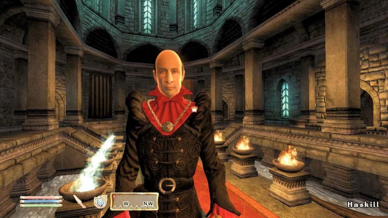 [04/03/2007] Oblivion: Bei Oblivion sorgen die Wachen mit ihrem teilweise absolut unsinnigen Verhalten für Lacher. Bei der Erweiterung Shivering Isles scheint Bethesda das eingesehen zu haben und hat die NPCs absichtlich durchgeknallt gestaltet. So sind sie beispielsweise panisch auf der Suche nach Milchbrötchen oder fühlen sich ständig verfolgt.