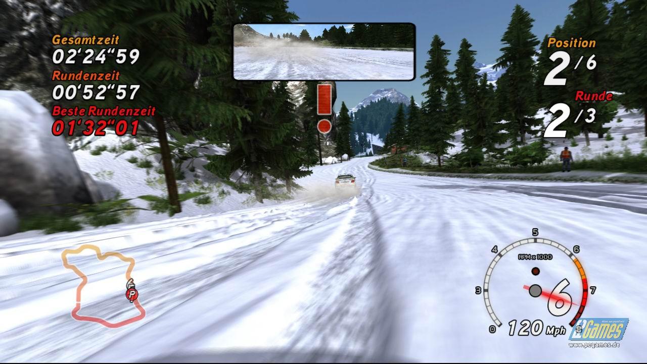 [02/07/2007] Sega Rally - Hier hat es Sega geschafft, Furchen im Schnee zu simulieren. Von Runde zu Runde wurden sie tiefer oder der Asphalt kam gar zum Vorschein. Kein anderes Rennspiel bietet Vergleichbares.