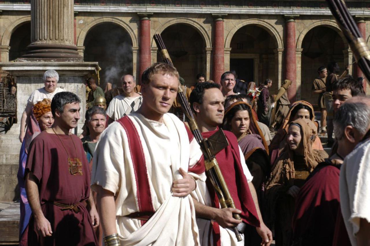 [10/08/2007] Lucius Vorenus (Kevin McKidd) steigt im Laufe der Serie immer weiter auf und erlebt die politischen Intrigen hautnah.