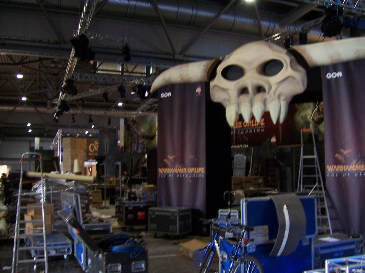 [20/08/2007] Warhammer Online präsentiert GOA in ansprechend dunklem Ambiente.