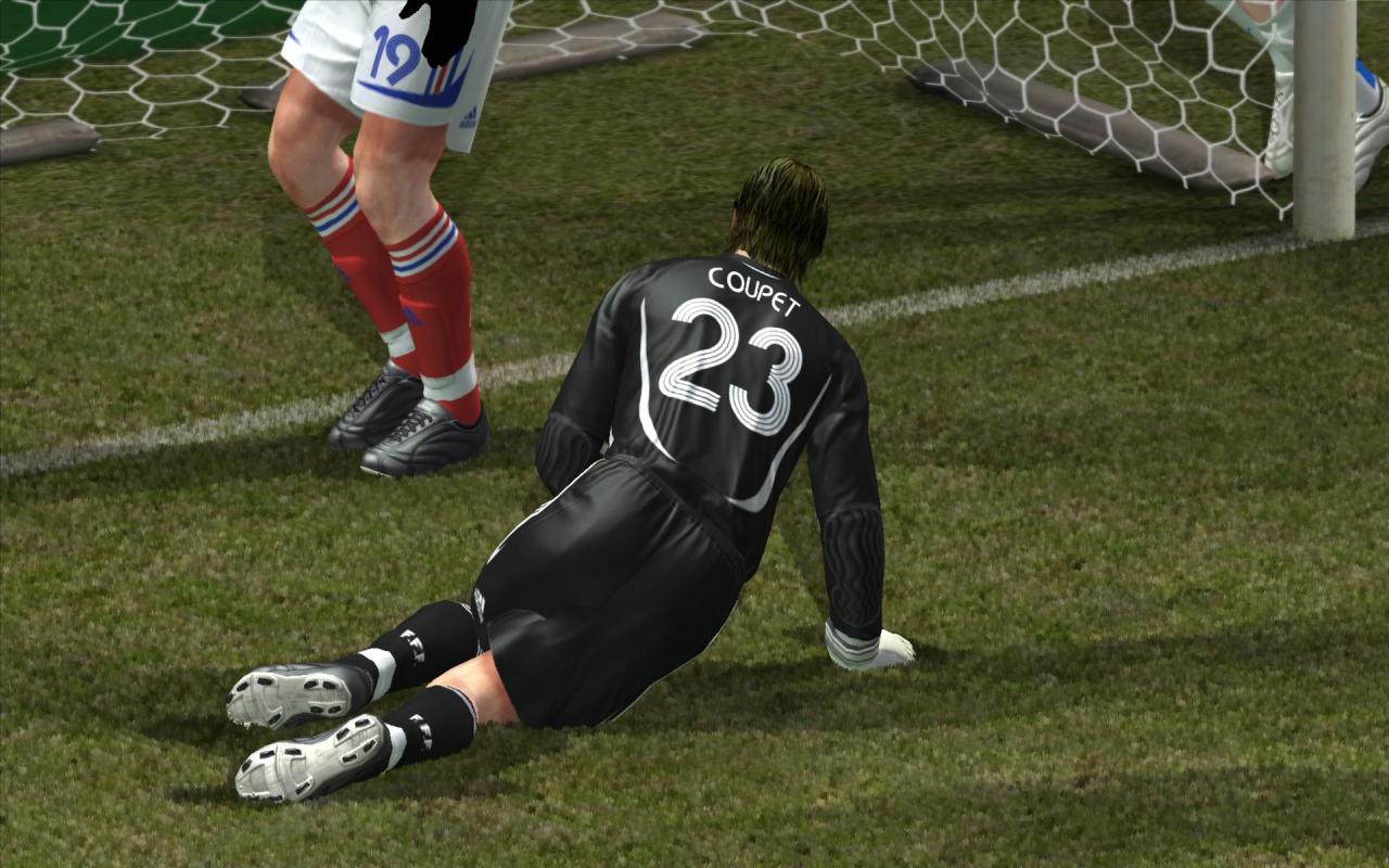 [17/10/2007] PC Games vor 5 Jahren: Die Demo zu PES 2008 ist endlich online. Den Download findet ihr bei uns! (2)
