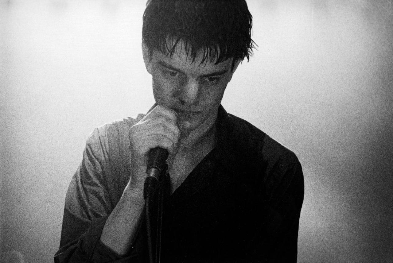[07/01/2008] Sam Riley überzeugt als gequälter Künstler.