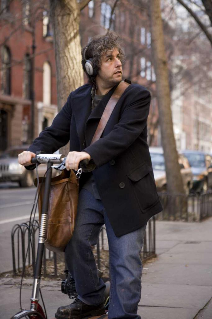 [13/01/2008] Charlie (A. Sandler) lebt traumatisiert in seiner eigenen Welt. 