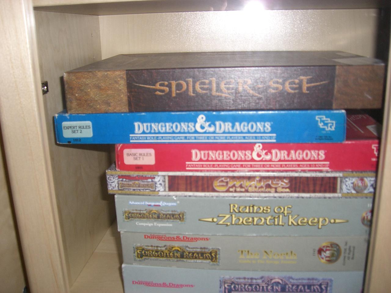 [20/03/2008] Pen&Paper-Spiele und Material aus dem D&D-Universum und der Forgotten Realms-Welt.