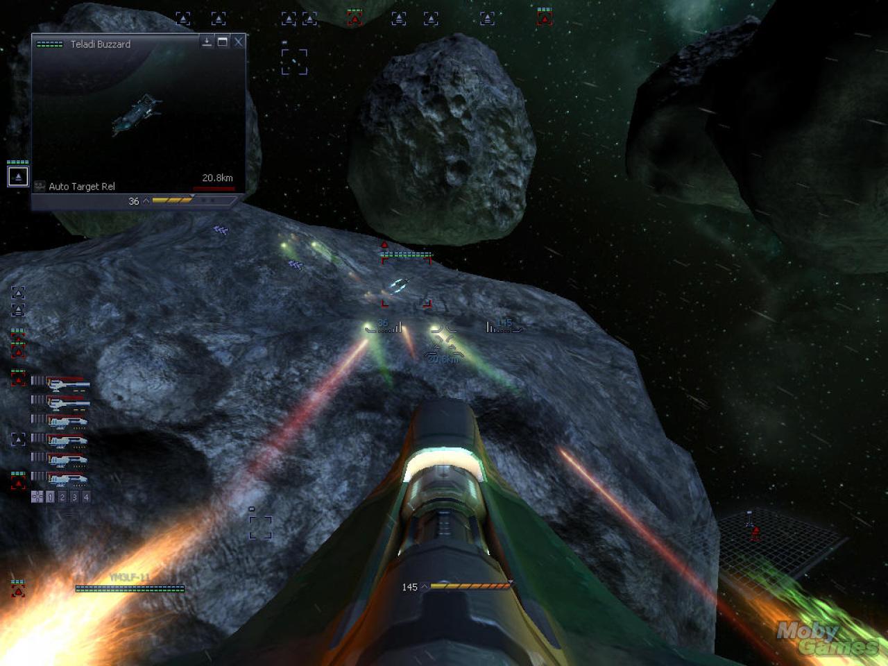[15/08/2008] X3: Reunion von 2005 gehört ebenso in die Reihe der umfangreichen Weltraumsimulationen. Neben einer Story kann man sich auch einfach im 