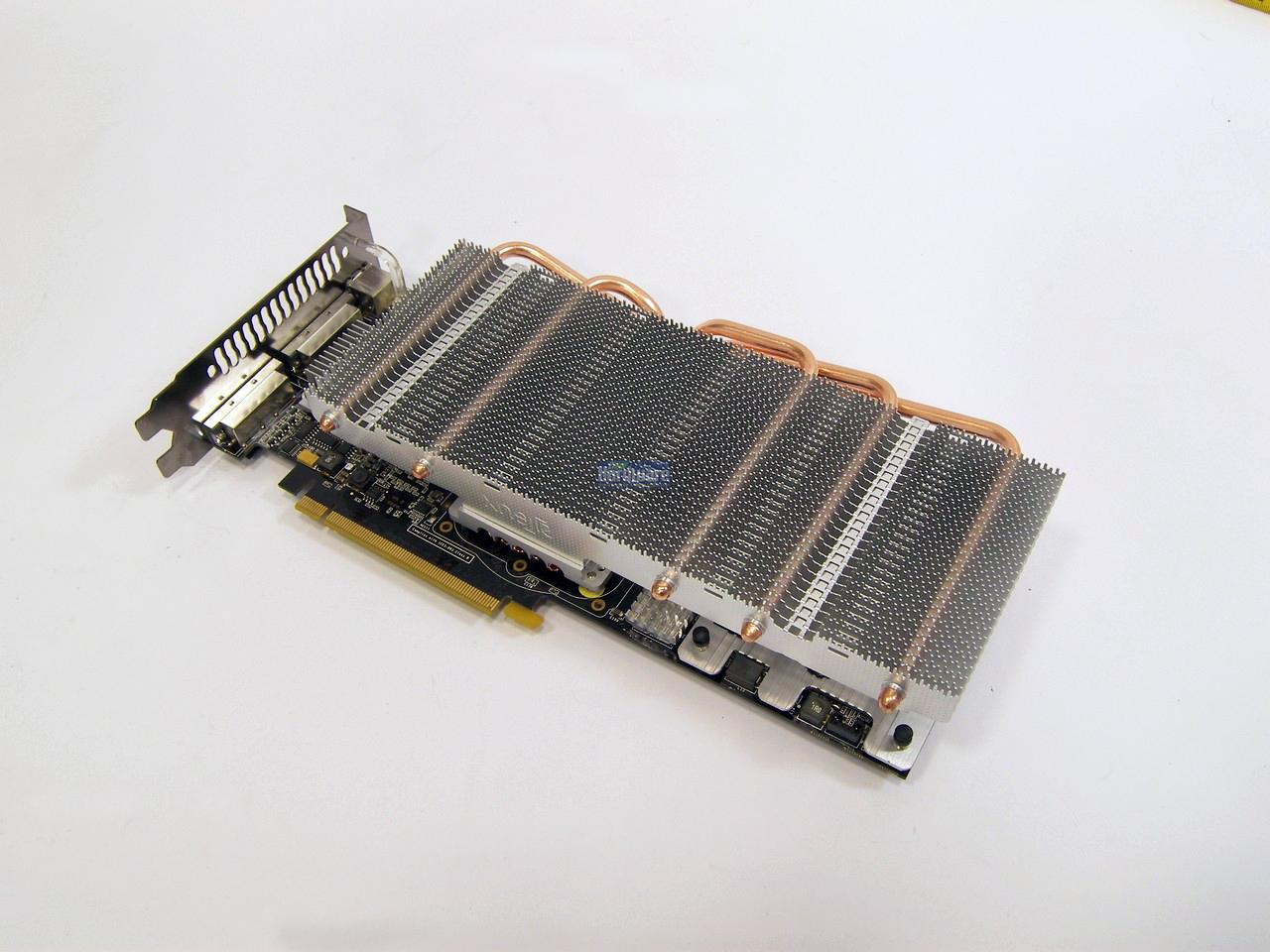 [09/12/2008] Silenx Noiseless GPU Cooler (6)