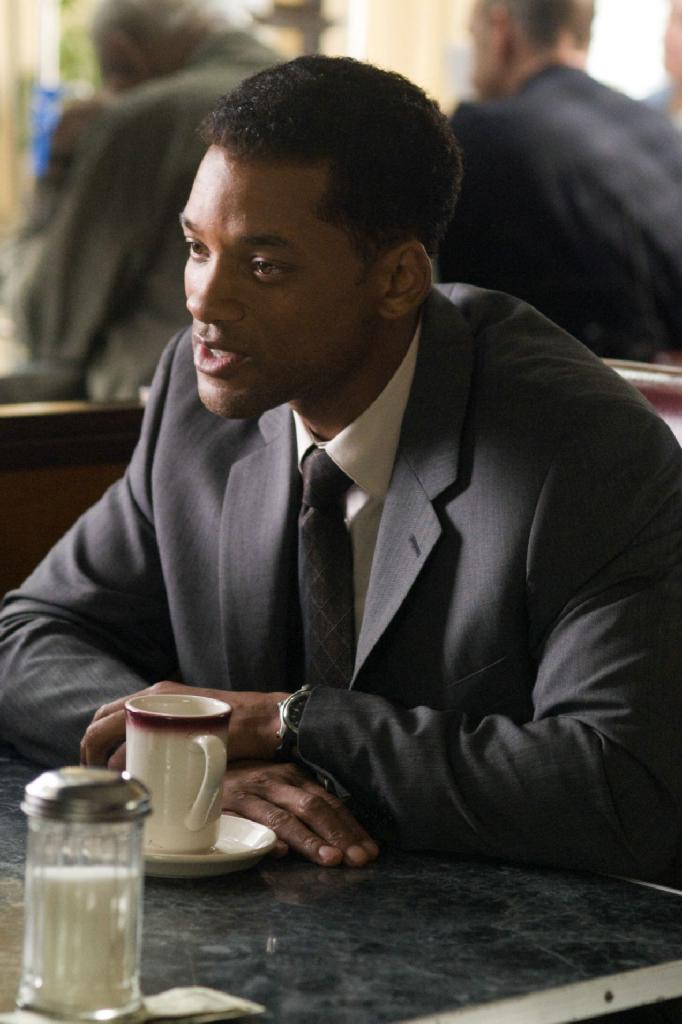 [05/01/2009] Ben Thomas (Will Smith) ändert sieben Leben.