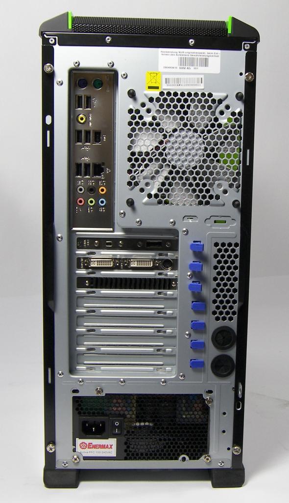 [14/05/2009] Der PC-Games PC Limited Edition: Alle Anschlüsse auf der Rückseite im Überblick.