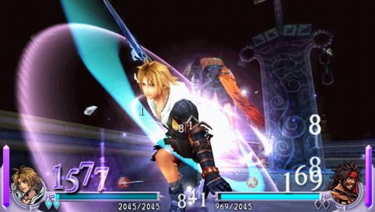 [04/05/2009] (2009) Square Enix lässt eine Reihe der coolsten Akteure aus dem Final Fantasy-Universum gegeneinander antreten. Dissidia: Final Fantasy (PSP) spielt sich fast wie das klassische Beat 'em up á la Tekken. Der feine Unterschied besteht in dem Kampfsystem, das die charakteristischen Besondernheiten der Rollenspielserie (Statuswerte etc.) vereint. 