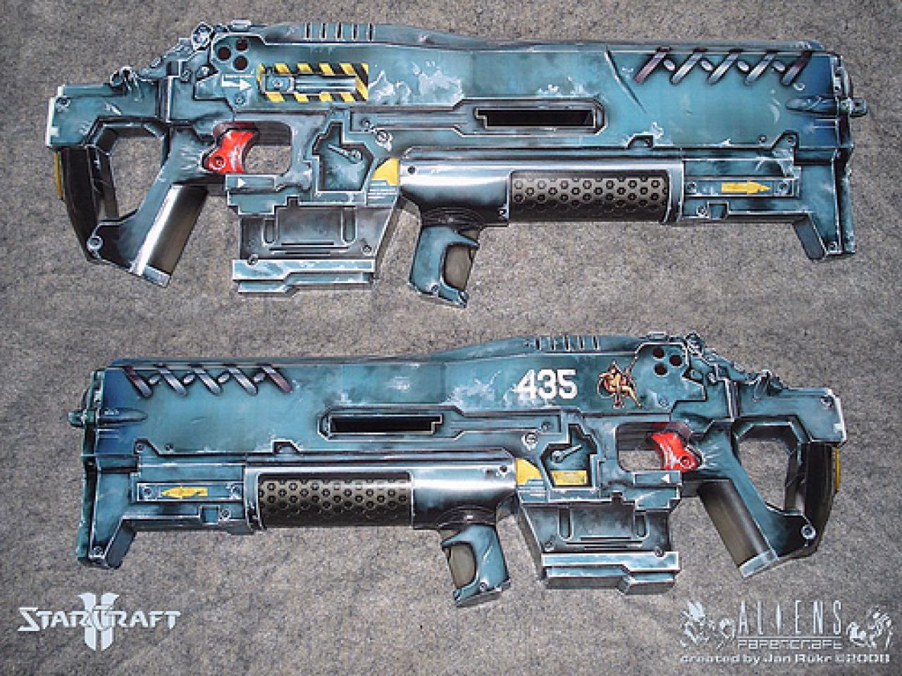 [12/06/2009] Papercraft: Aus Papier nachgebautes Gewehr aus Starcraft 2.hätte (42)