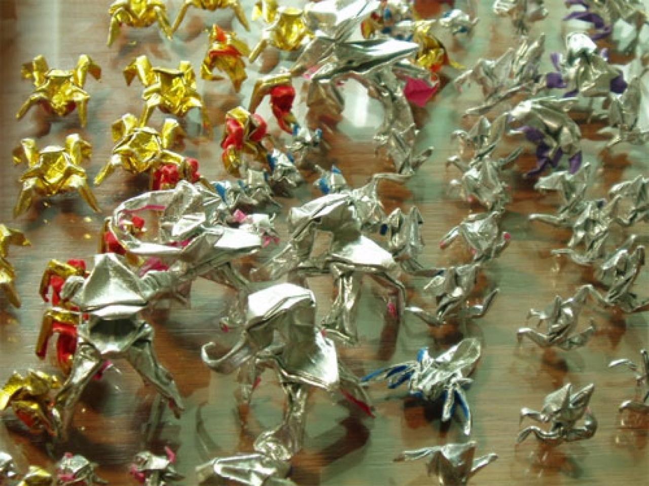[12/06/2009] Starcraft-Figuren mit Origami-Technik gefaltet (5)