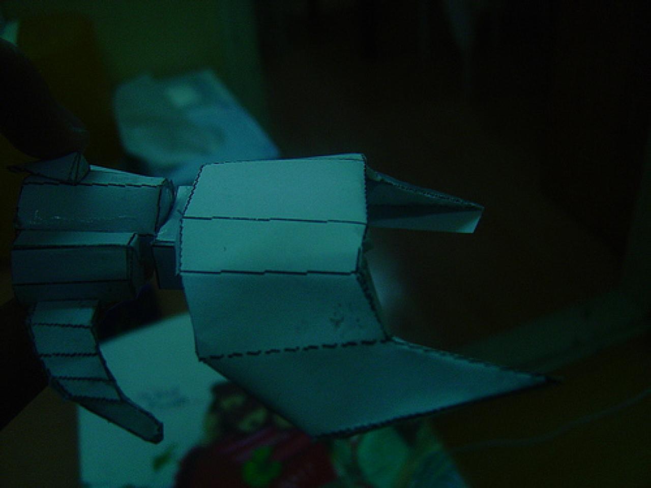 [12/06/2009] Starcraft-Modelle, komplett aus Papier (23)