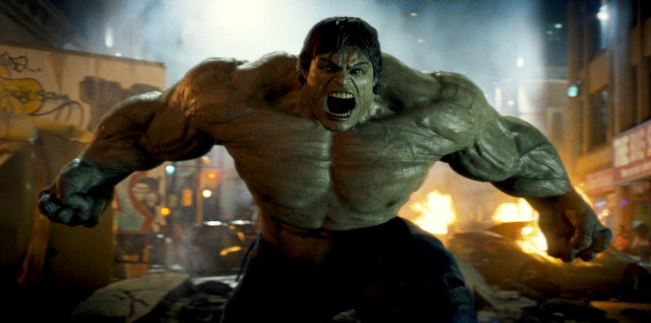 [25/06/2009] Platz 8: Hulk. Am 10. Juli 2008 startete “Der unglaubliche Hulk“ in den deutschen Kinos. Mit einem Budget von 120 bis 125 Mio. US-Dollar ignoriert der Film die Ereignisse vom ersten Hulk-Kinofilm und besetzt die Hauptrolle mit Edward Norton neu, Regie führt Louis Leterrier. Die Rolle von Bruce Banners Freundin Betty Ross wurde mit Liv Tyler besetzt, ihren Vater spielt William Hurt. Als Hulks Gegenspieler tritt Tim Roth als Abomination auf. Die Dreharbeiten begannen im Februar 2007 in Toronto und dauerten dort etwa vier Monate an. Auch gedreht wurde in New York City, Rio de Janeiro, Hamilton, Dundas und Belleville. Der Hulk wurde von Industrial Light and Magic vollkommen am Computer generiert. Als Vorbild für den Körperbau diente dabei der deutsche Bodybuilder Günter Schlierkamp. Das “grüne” Monster schlägt sich bis auf den 8. Platz unserer Rangliste durch. Quelle:Universal Picturesurl