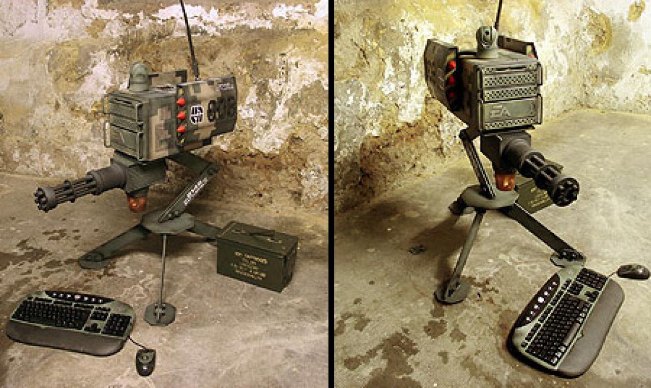 [24/07/2009] Der Battlefield-Mod stammt von Oliver König, einem von Deutschlands Top-Moddern. Darin arbeitet ein AMD Athlon 64 X2 3800+ inklusive ASUS GeForce 7900 GT.