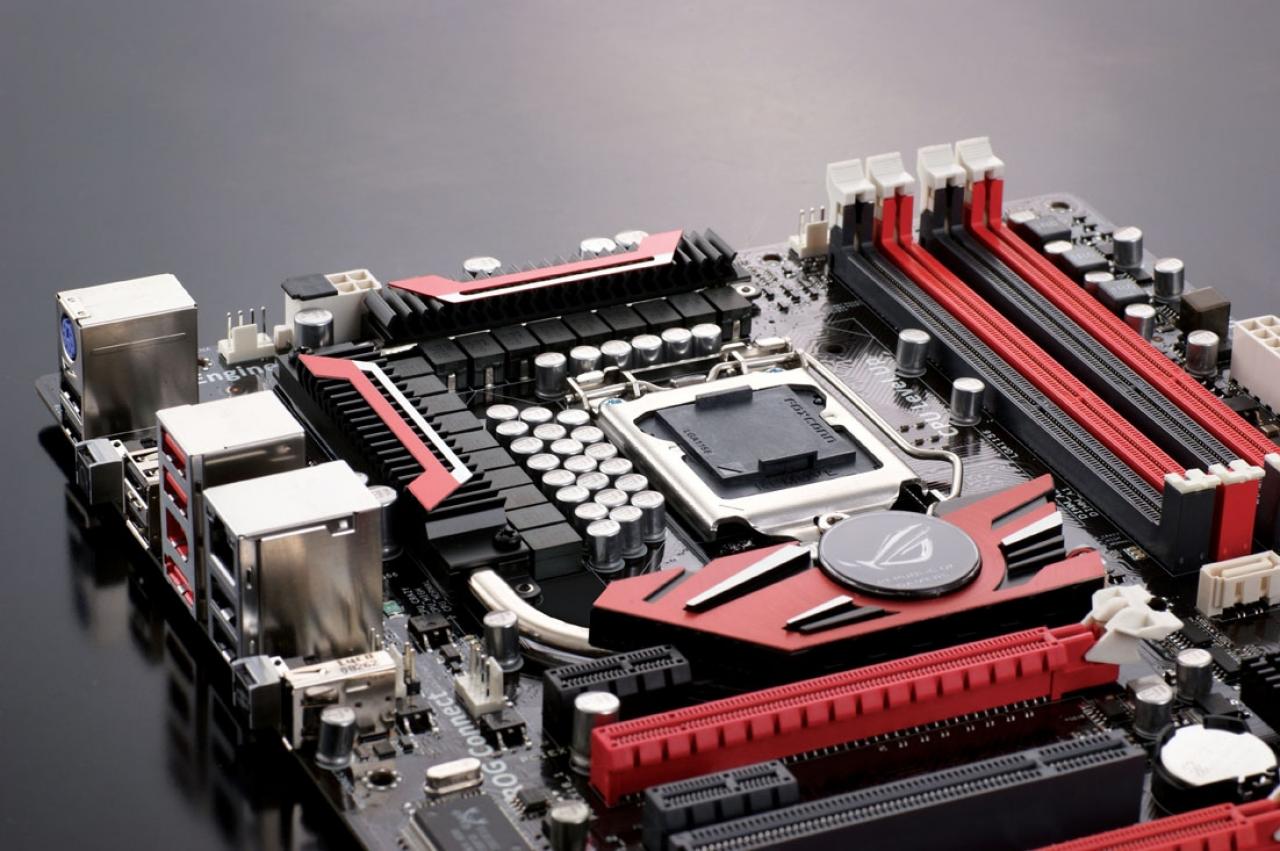 [19/08/2009] Ein teures Mainboard kann beim Übertakten Vorteile bringen, hier ein Asus Maximus Formula III (Sockel 1156)