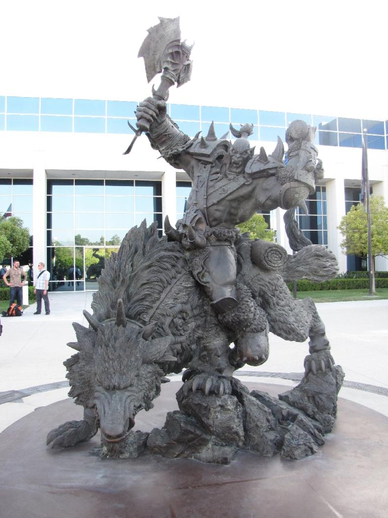 [17/08/2009] Die Statue aus der Nähe.