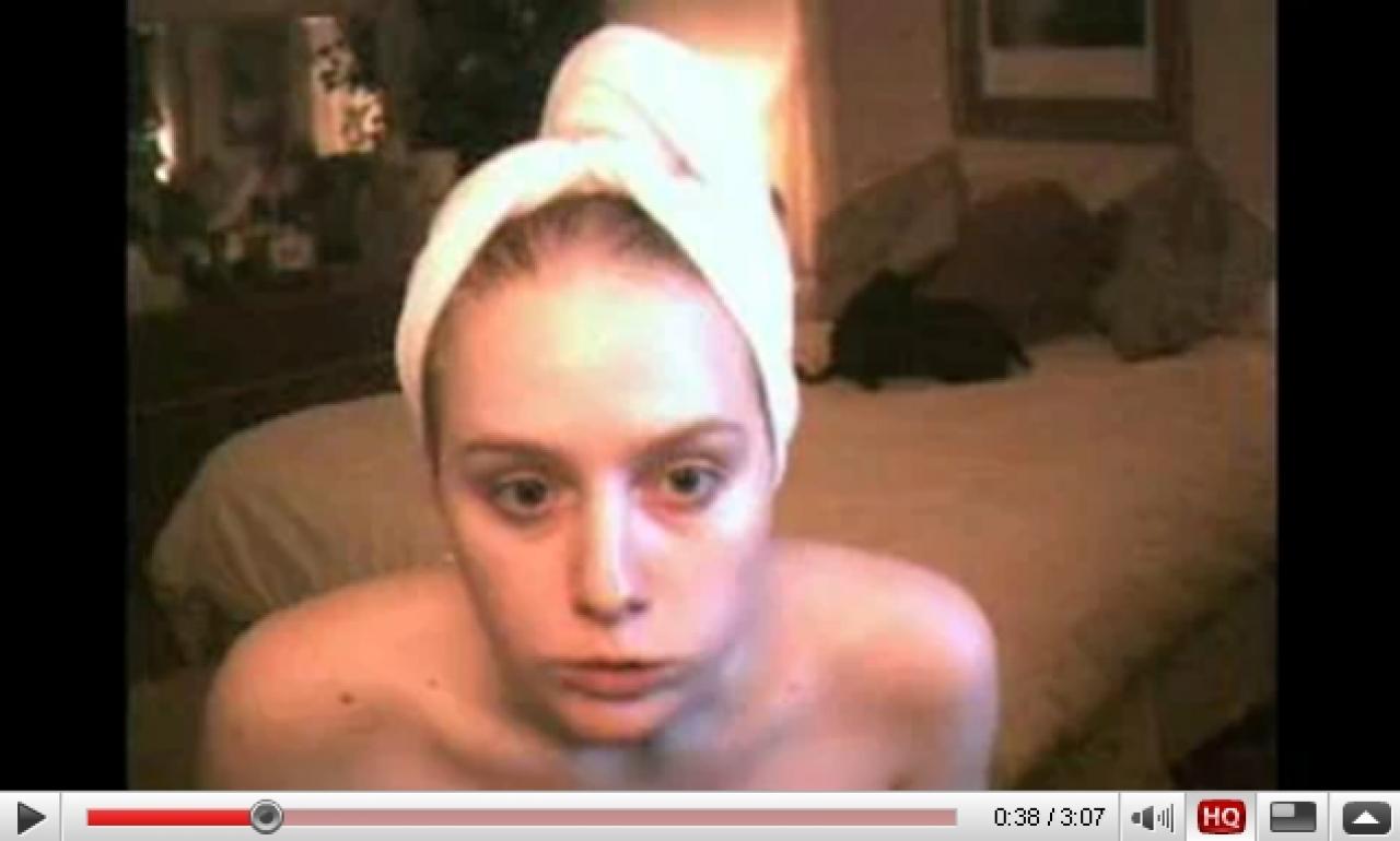 [03/09/2009] 1996: Jennicam. Via Webcam teilte die US-Amerikanerin Jennifer Ringley ihr Leben mit allen, die daran teilhaben wollten. Mit zunehmender Popularität der Jennicam entschied sich Ringley, für ihren 