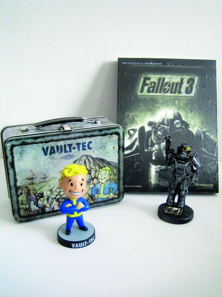 [01/10/2009] Fallout 3: Spiel des Jahres Edition inklusive Lunchbox, Lösungsbuch, Bobblehead und Fallout 3-Figur
