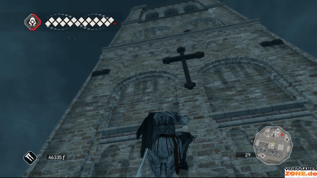 [18/11/2009] Eure Kletterpartie beginnt auf der Ostseite: An den Fenstersimsen könnt ihr euch bis zur Spitze hocharbeiten, ab und zu ist ein Klettersprung nötig. Ganz oben zündet Ezio den Feuerwerkskörper und gibt damit das Angriffssignal.