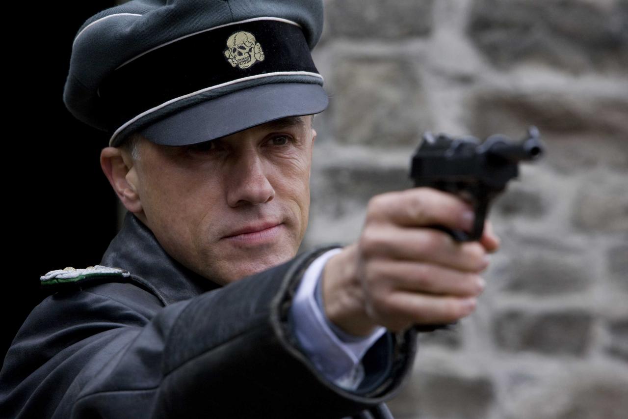 [24/02/2010] Gerade wenn es um schlimme Verbrechen geht, stehen die Entwickler vor einem Dilemma. Kann es ein Spiel geben, in dem man einen richtigen Nazi spielen muss? Mit allen Konsequenzen? Christoph Waltz hat in 