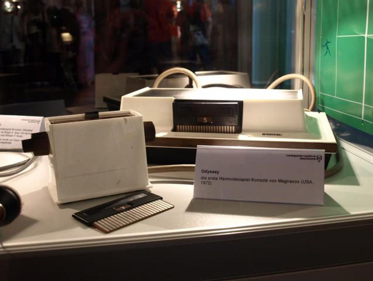[18/03/2010] Von der ersten Spielkonsole, der Magnavox Odysee, verkaufte Magnavox mehr als 100.000 Stück. 