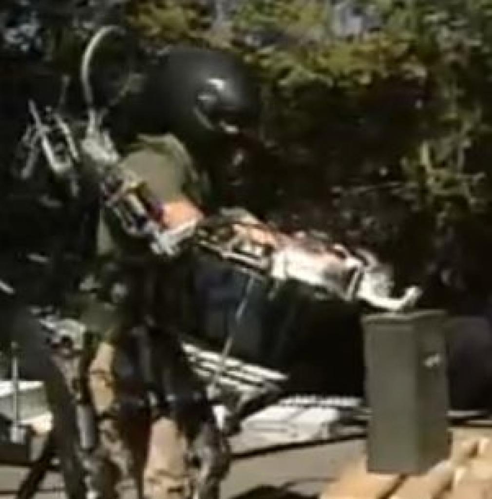 [01/04/2010] Das Exoskeleton der US Army. Sieht so der Soldat der Zukunft aus? 