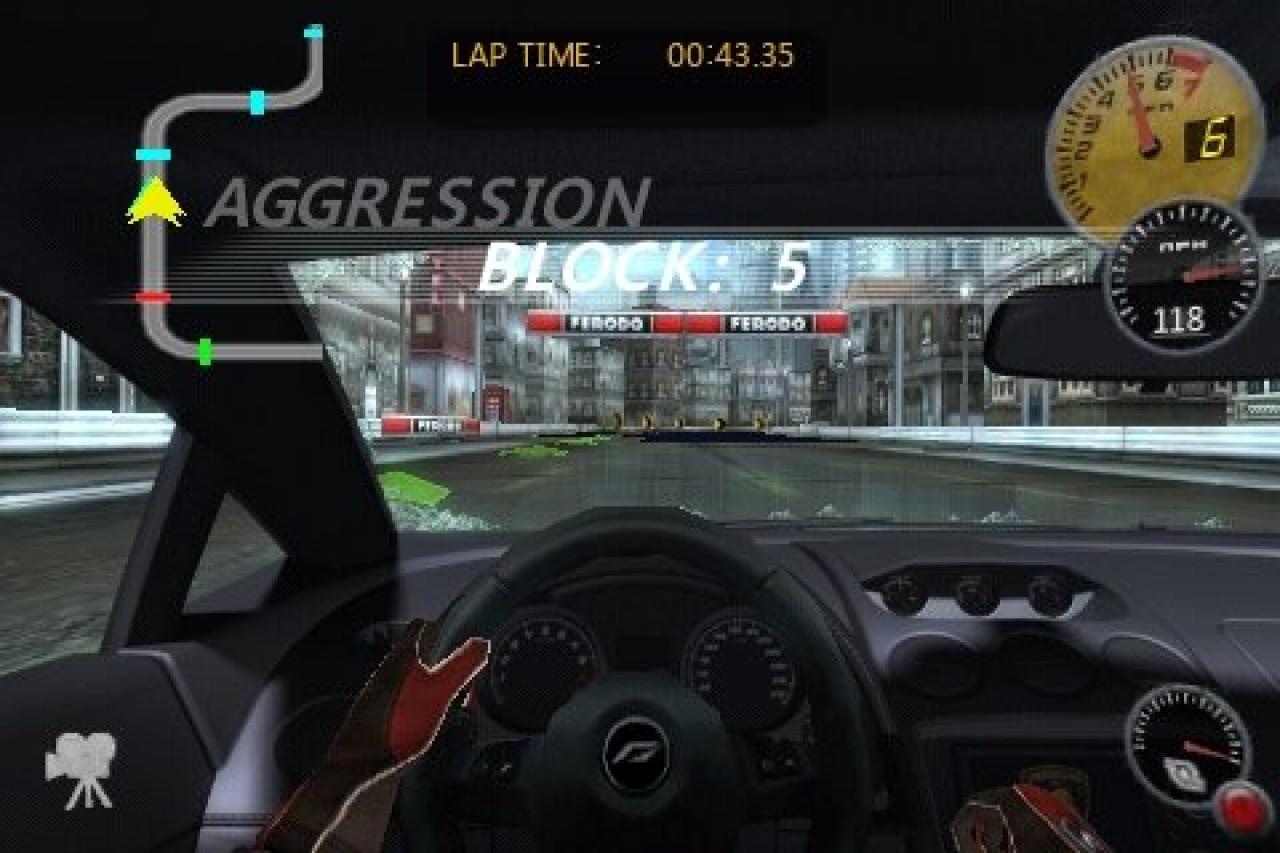 [19/05/2010] iPad und iPhone: Die begrenzte Rechenleistung der Apple-Gadgets zaubert kein so schlechtes Bild von Need for Speed: Shift auf das Display.