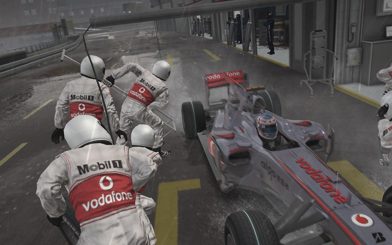 [06/10/2010] F1 2010 - In die Motorsport-Simulation schlichen sich eine Reihe unverzeihlicher Fehler ein. Ein Bug führte bei einigen Spielern dazu, dass Spielstände plötzlich unbrauchbar wurden. Mittlerweile ist ein Patch im Umlauf, der einen Teil der Probleme aus der Welt schafft. 