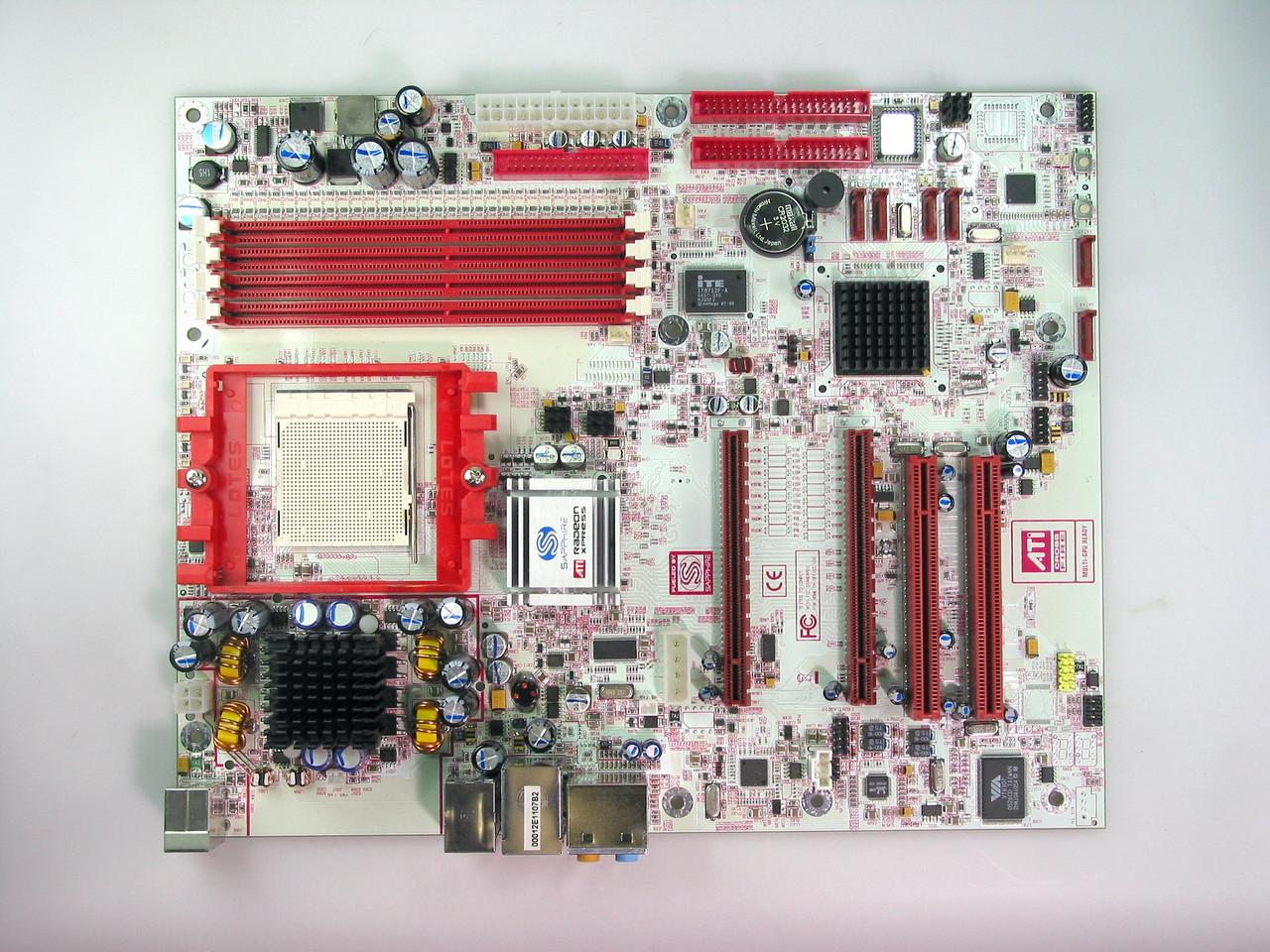 [26/01/2011] Sapphire Pure Crossfire X (AM3)