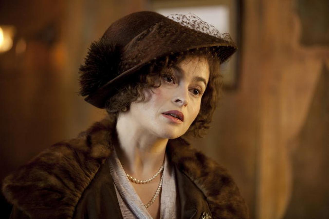 [15/02/2011] Helena Bonham Carter als Queen Elizabeth