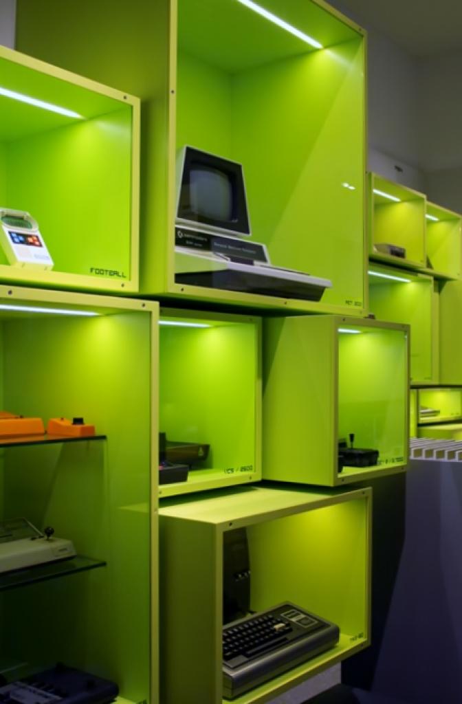 [01/02/2011] Das Computer-Spiele-Museum in Berlin zeigt Tausende von Ausstellungsstücken, darunter viel kultige Hardware, Spiele-Klassiker und Magazine. (5)