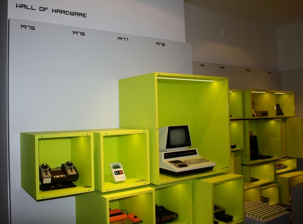 [01/02/2011] Das Computer-Spiele-Museum in Berlin zeigt Tausende von Ausstellungsstücken, darunter viel kultige Hardware, Spiele-Klassiker und Magazine. (31)