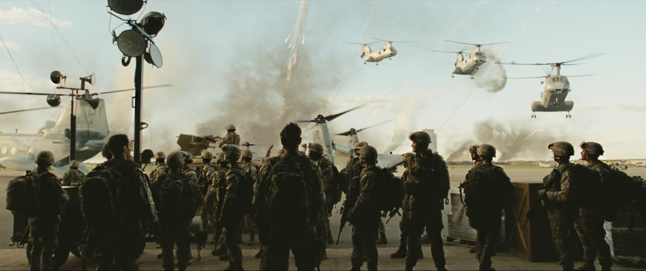 [11/04/2011] Mut & Kameradschaft - das Platoon der Marines wirft sich den Aliens entgegen.