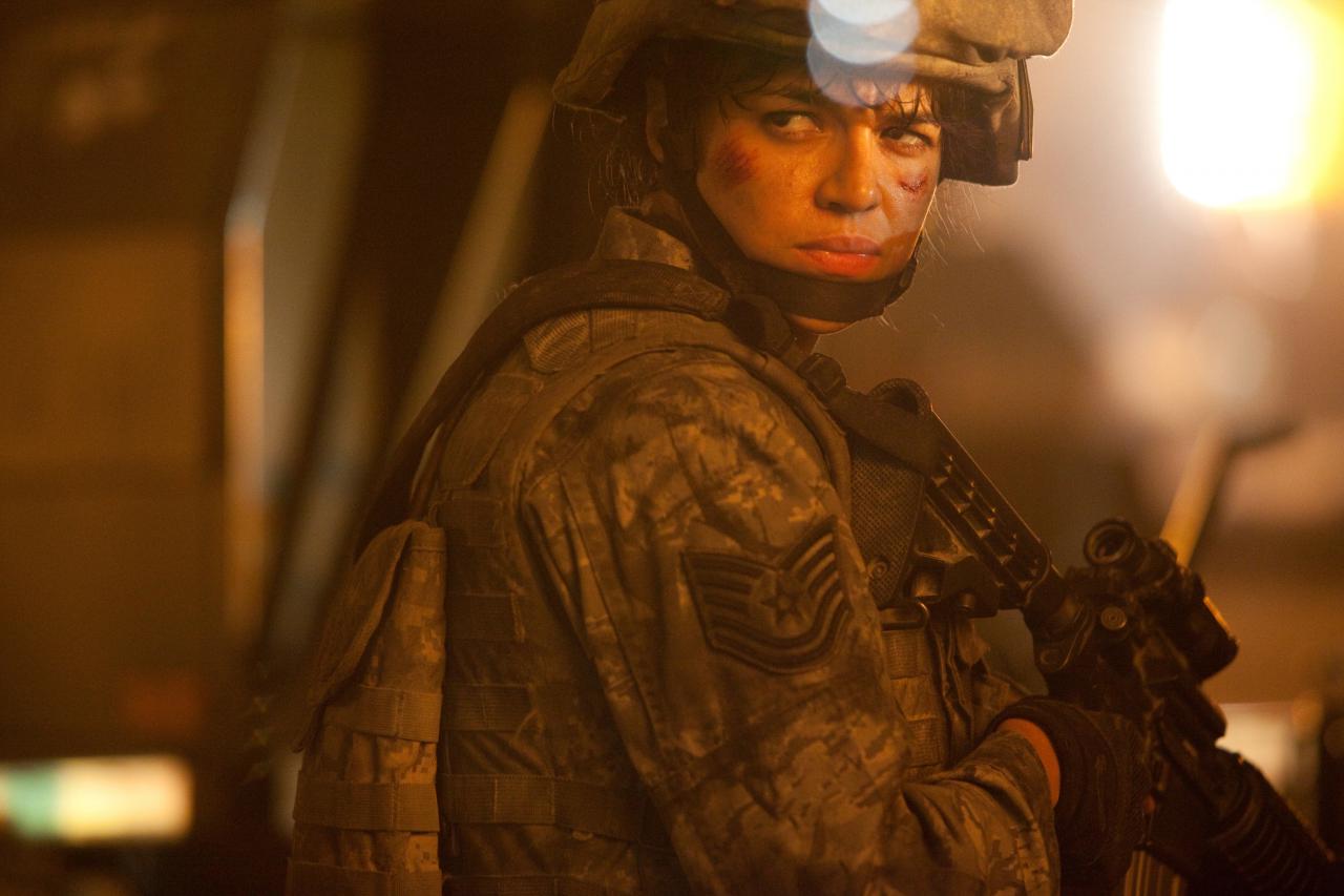 [11/04/2011] Mimt wieder die taffe Amazone - Michelle Rodriguez