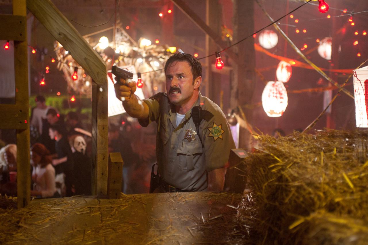 [02/05/2011] Mit von der Partie: David Arquette als Deputy Dewey Riley