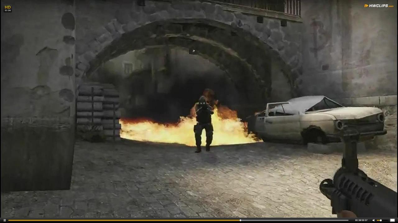 [30/08/2011] Hier folgen Eindrücke einer neuen Waffe. Counter Strike: Global Offensive bietet Molotov Cocktails als Equipment. Ein probates Mittel, um ein Team zu verlangsamen und in die Enge zu treiben. Dazu kommt auch ein Taser - ein Elektroschocker.